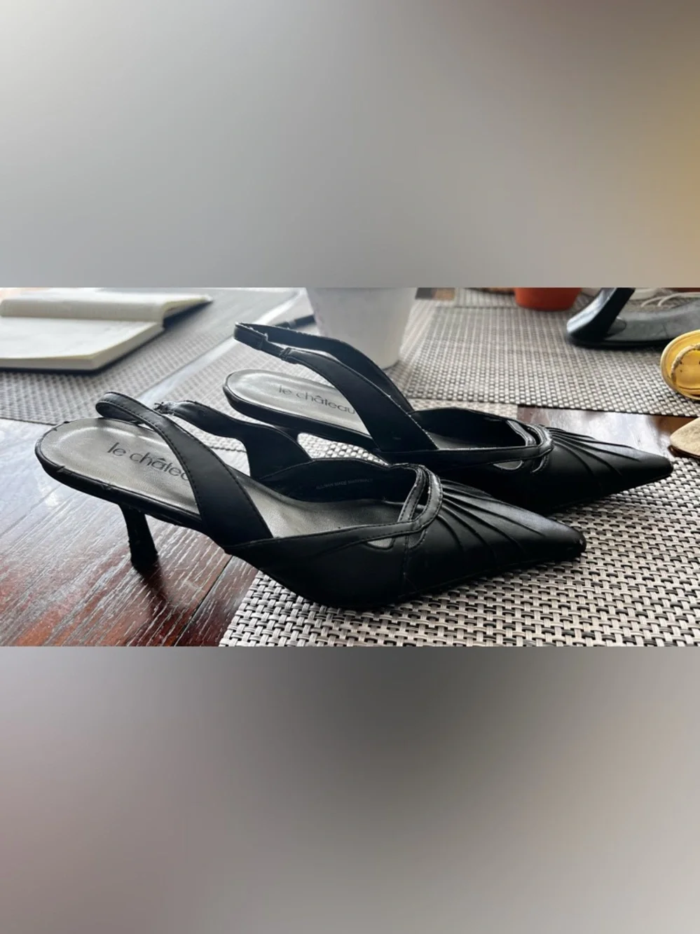 le chateau Black Pointed Slingback Heels with Pleated Detail - Picture 2 of 6